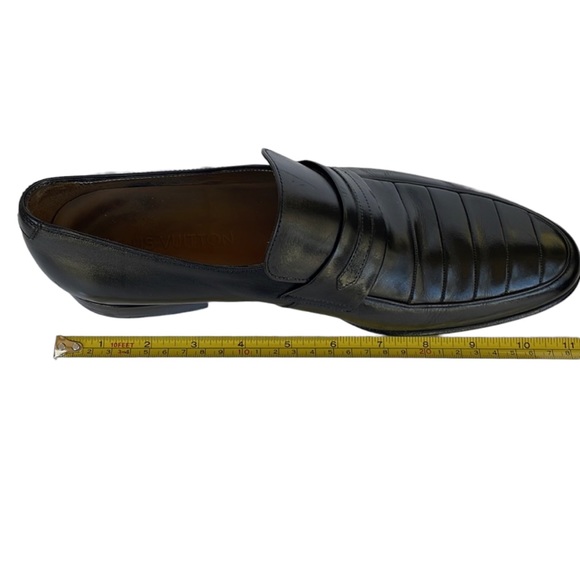 LOUIS VUITTON men’s black leather loafers in size 8 1/2 US, EUC - Picture 10 of 11